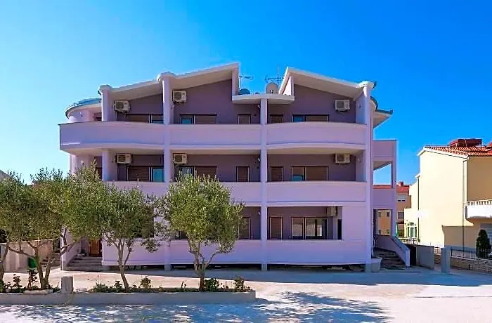 Apartments Mara