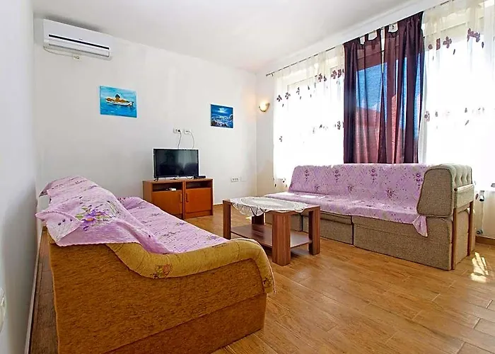 Apartment 1359