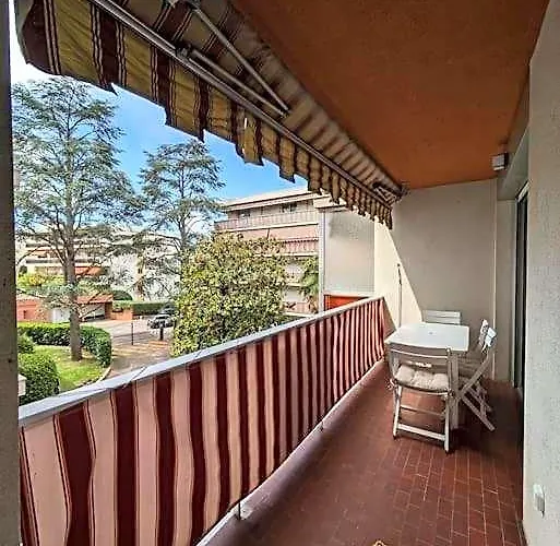 2 Pieces Lumineux A Cagnes Sur Mer