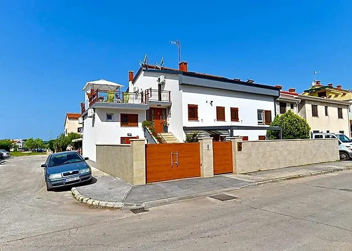 Apartment 765