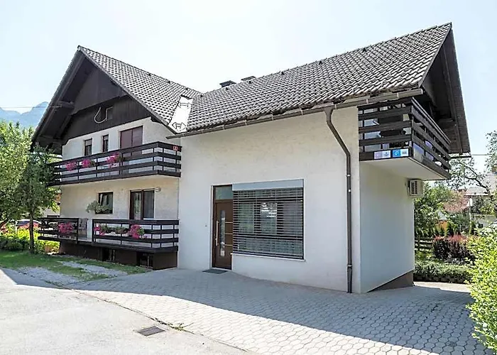 Apartma J.E.Z.