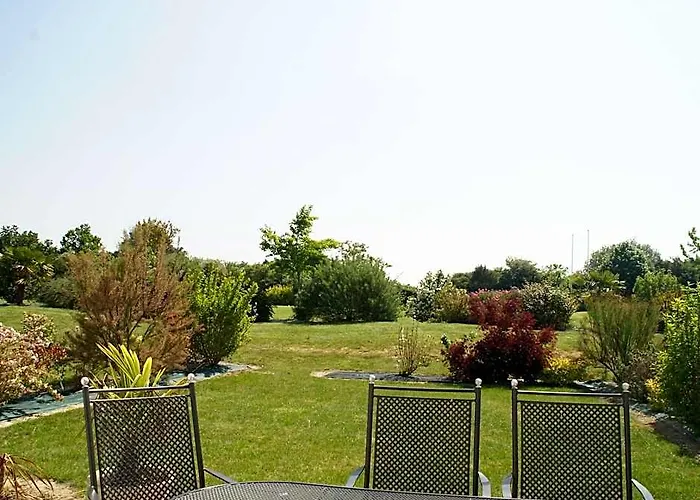 Peaceful Loire Stay With Garden