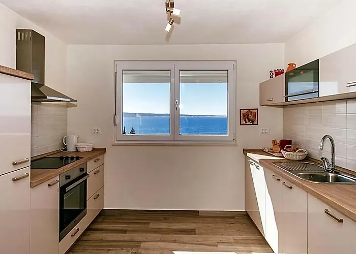 Awesome Apartment In Zadarska Zupanija W/