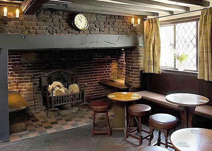 The Brocket Arms