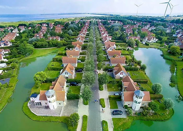 Villa In Banjaard Near North Sea Beach