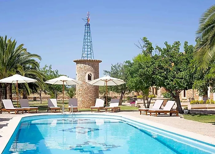 Es Quatre Cantons Hotel