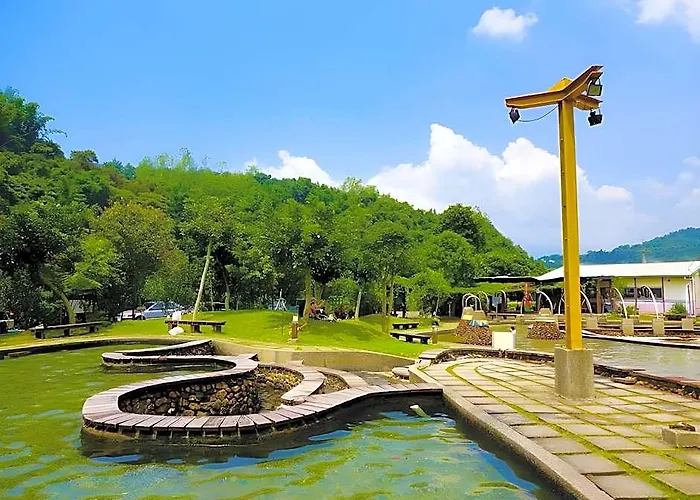 Yue Jing Commercial Hotel