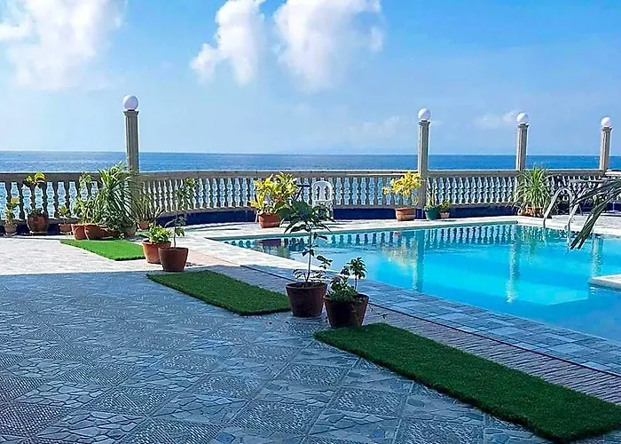 Reddoorz Plus @ Billys Resort Oslob