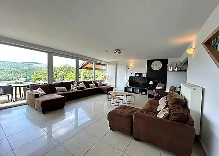 Villa In Coo With Pool Panoramic Views