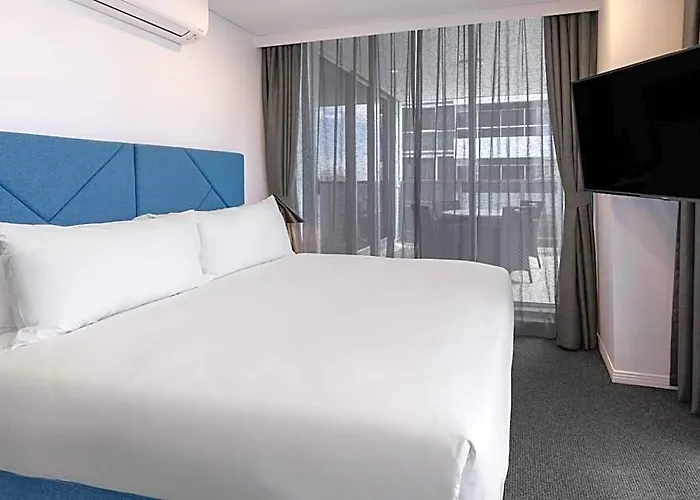 Meriton Suites Broadbeach