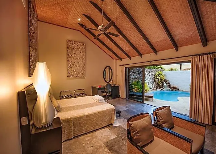 Crown Beach Resort & Spa