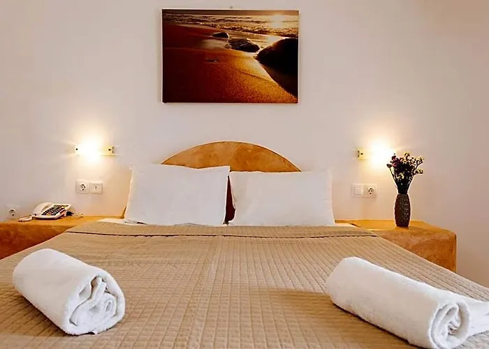 Nikos Hotel