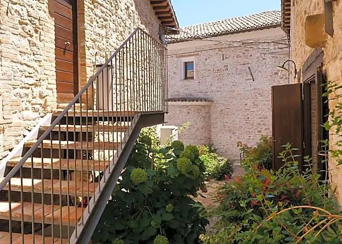 Borgo De' Varano By Hotel I Duchi