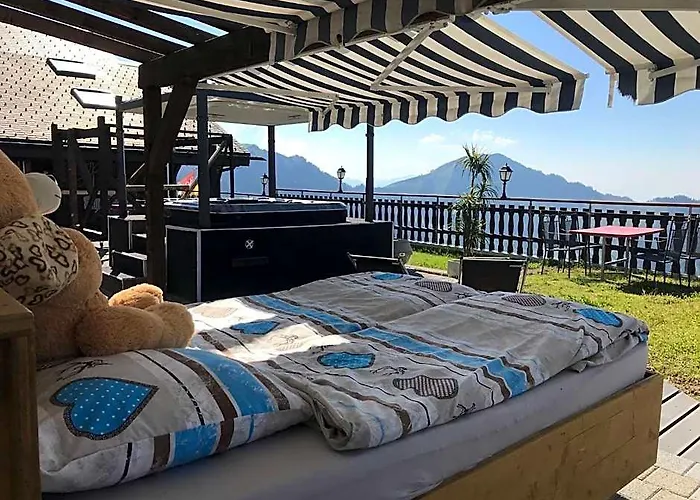 Ausflugs-Ski-Pistenhotel Klewenstock Auto Frei Mit Dem Mobiltelefon Bestellen Nur Mit Der Pendelbahn Erreichbar Auf 1600Muem