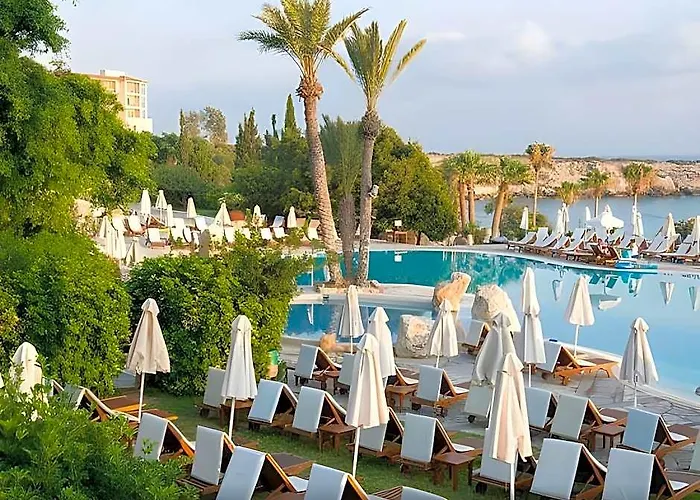 Coral Beach Hotel And Resort