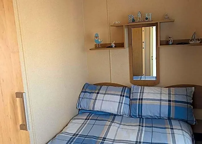 Golden Anchor Chapel St Leonards 3 Bed Caravan
