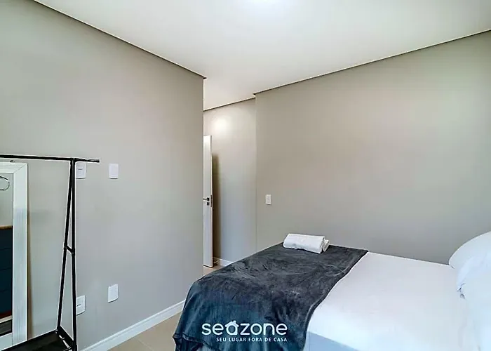 Apartamentos No Edificio Turquesa - Balneario Picarras - Rts