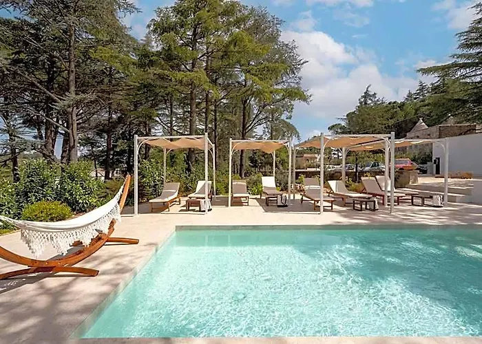 Guesthost - Borgo Lucia Trulli With Pool