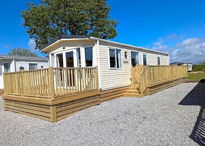 Luxe 6 Berth Caravan Lytham