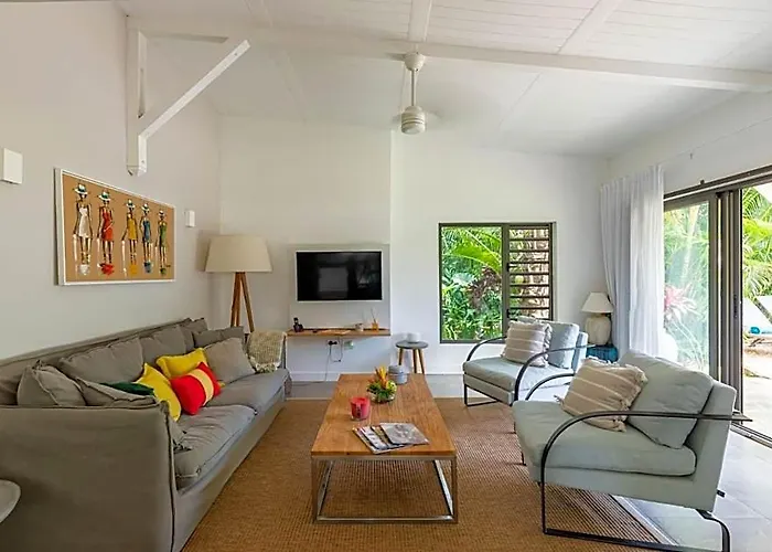 Charming 3-Bedroom Villa With Pool In Grand Baie