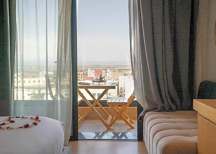 Razane Hotel
