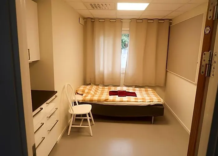 Skra Hostel - Bed & Business