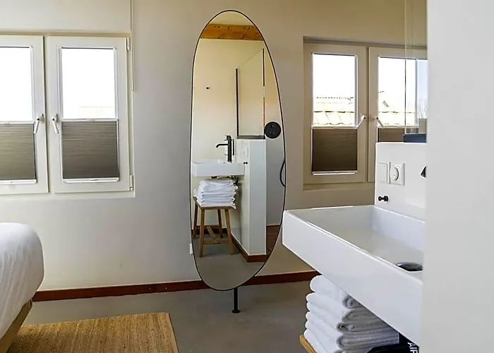 Van Heeckeren Apartments & Suites Buren