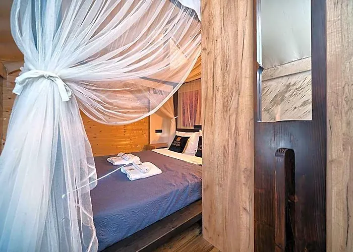 Golden Haven Luxe Glamp Resort