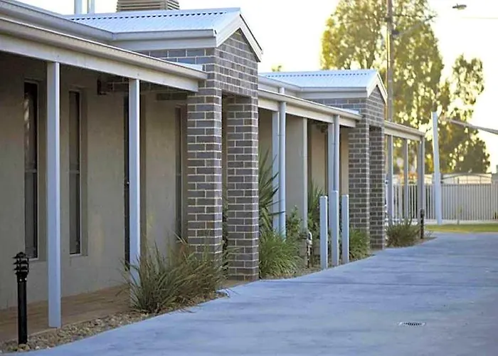 Kennedy Holiday Villas
