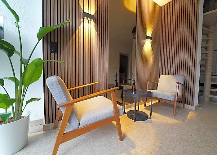 Skyway Airport Apartments