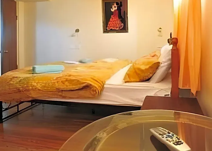 Akko Gate Hostel & Motel