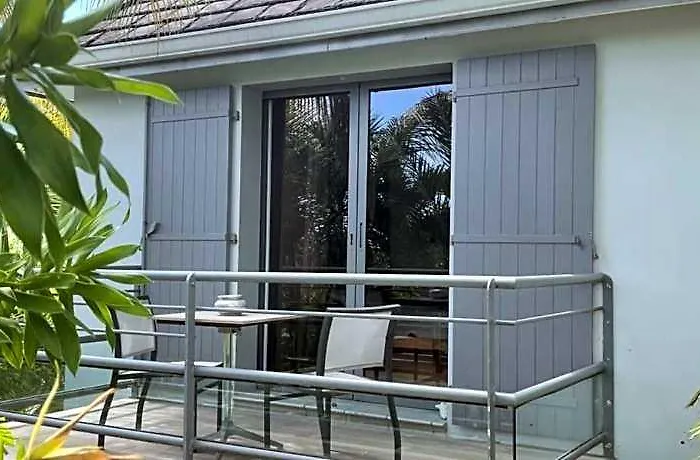Residence Adam And Eve