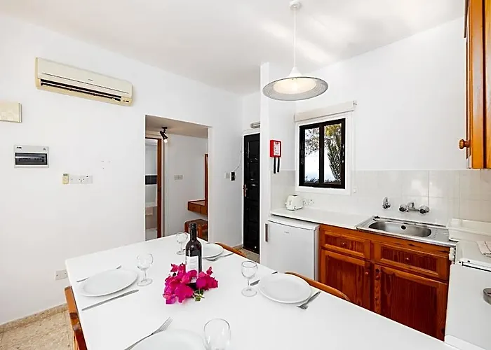 Tavros Hotel Apartments