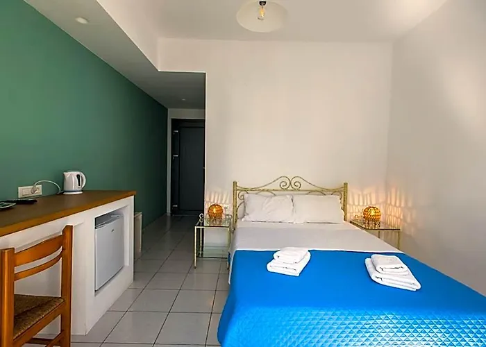 V-Rooms In Milos Cyclades