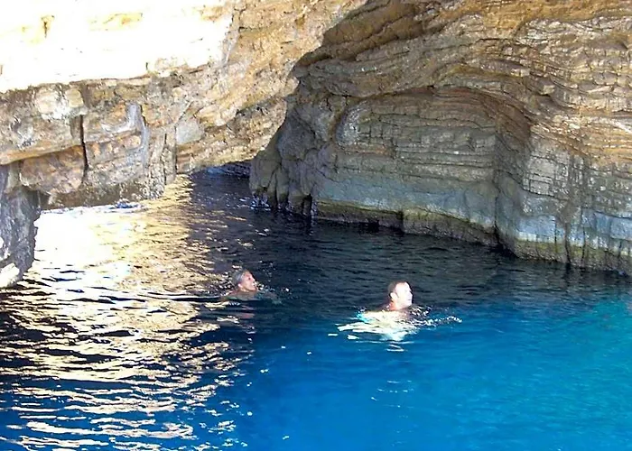 Calypso Hotel