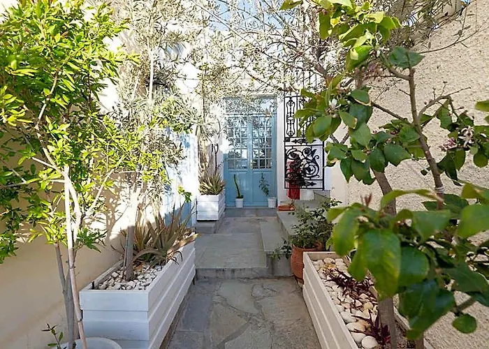 Dionysos Hotel
