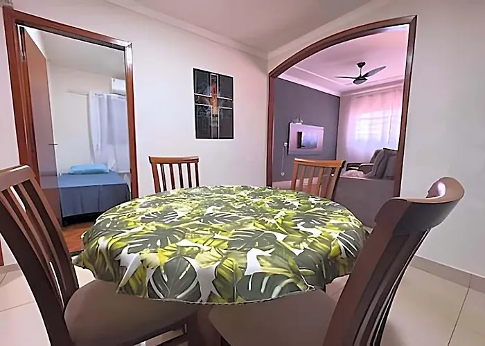 Casa Espacosa Com Ar Em Todos Os Quartos