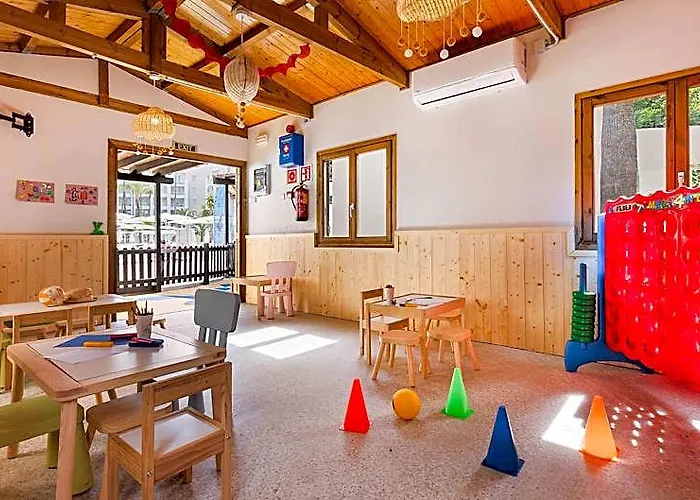 Protur Safari Park Aparthotel