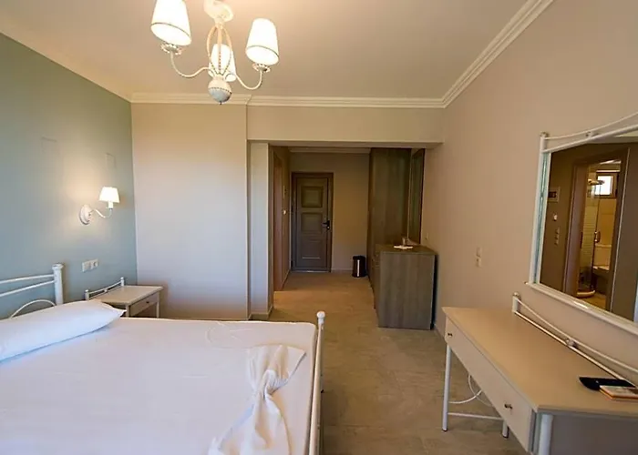 Santa Marina Hotel
