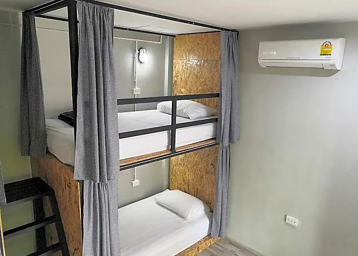 Backpack Hostel Kohyaoyai