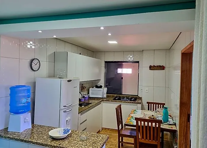 Lindo Apartamento, Wifi Rapido, 2 Banheiros, Suite, Sala Confortavel, Cozinha Completa, Microondas, Entrada Privativa, Perto Do Shopping Patio Matosinhos, 5 Min Do Centro Historico