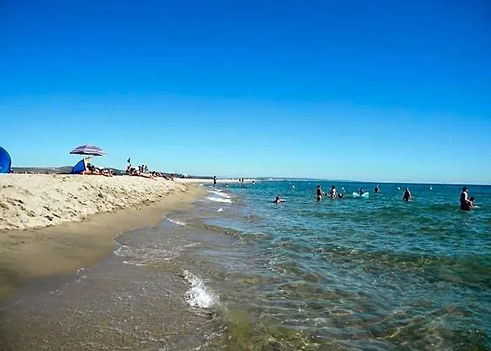 T2 A 200M De La Plage Avec Balcon Avec Wifi