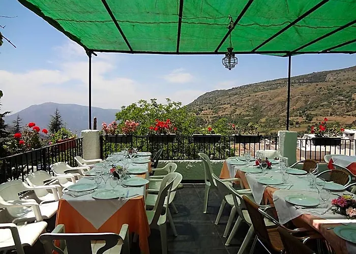 Hostal Rural Poqueira
