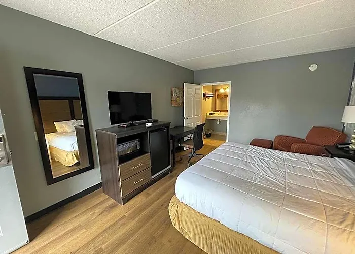 Econo Lodge Forest City
