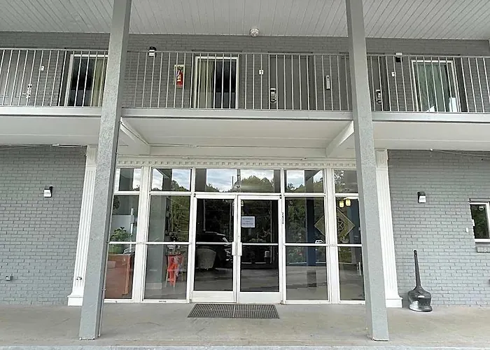 Econo Lodge Forest City