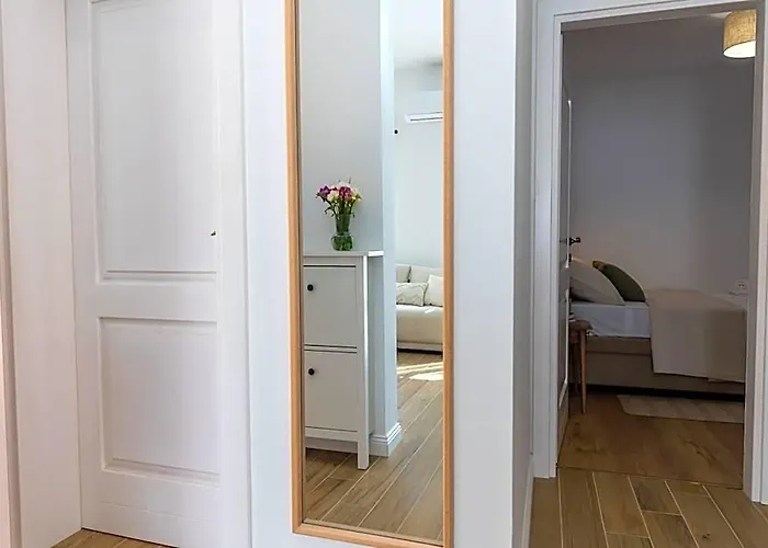 Apartment 22