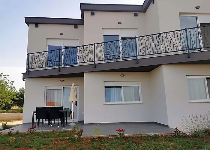 Apartment Eden