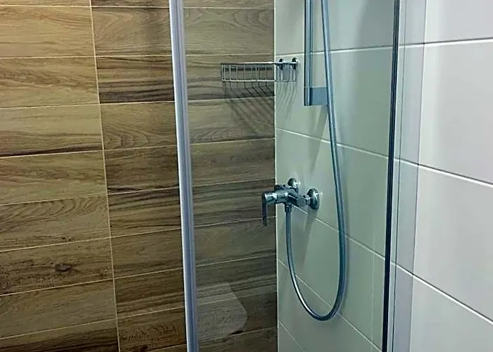 Rirooms