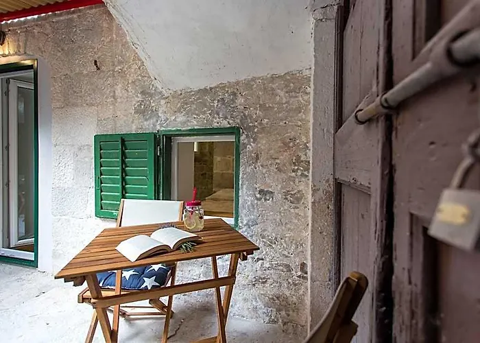 Studio Apartman "Brce"