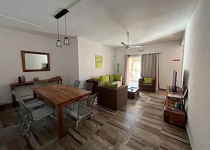 Kays Residence